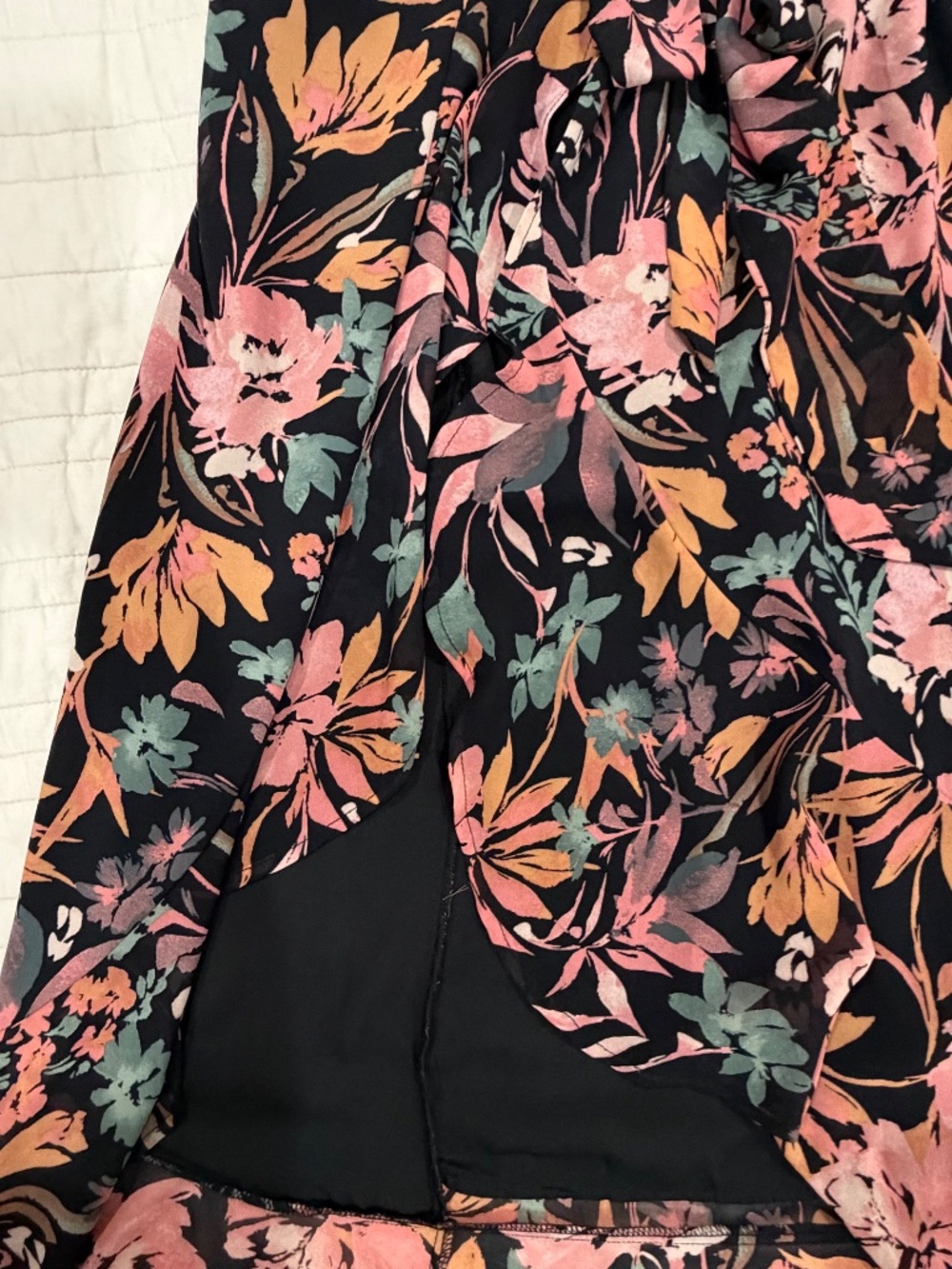 Floral wrap dress - Picture 2 of 3